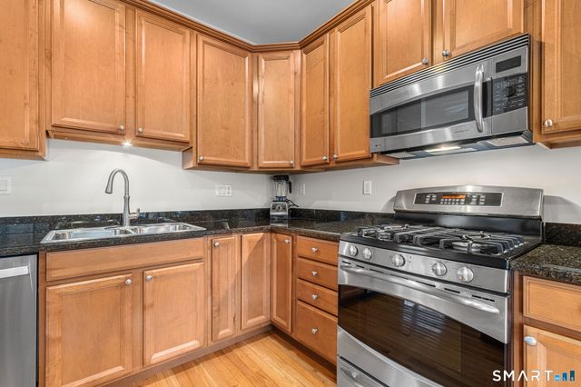 53 Carnoustie Circle 53, Bloomfield, CT 06002