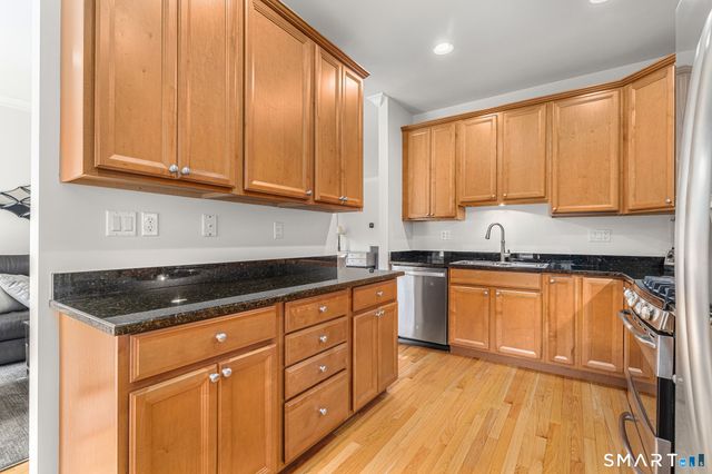 53 Carnoustie Circle 53, Bloomfield, CT 06002