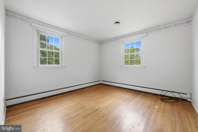 1200 ESTATE DR, West Chester, PA 19380