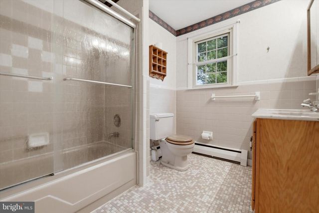1200 ESTATE DR, West Chester, PA 19380