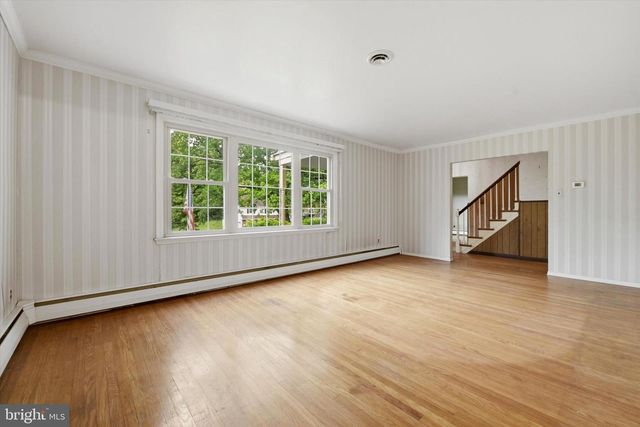 1200 ESTATE DR, West Chester, PA 19380