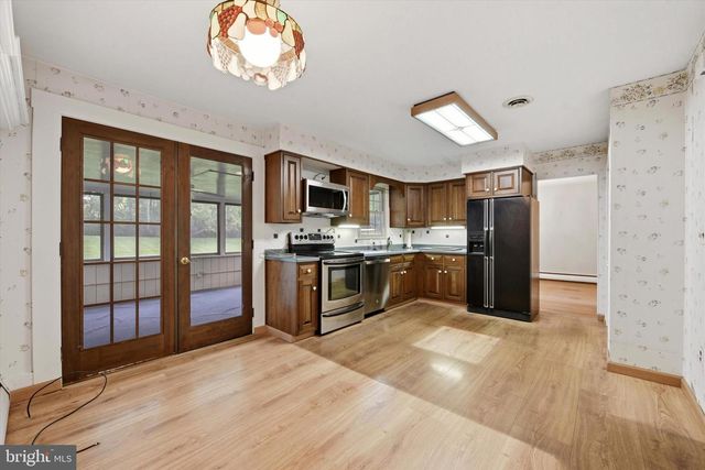 1200 ESTATE DR, West Chester, PA 19380