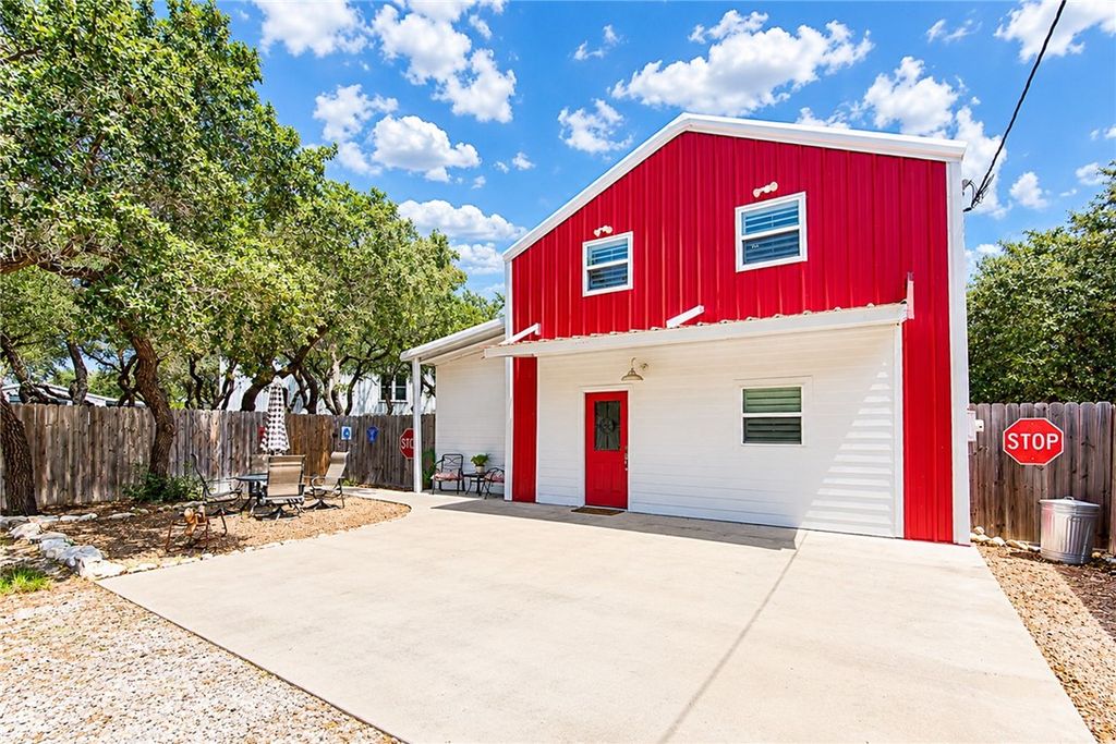 1312 N Verne St, Rockport, TX 78382 — photo 3