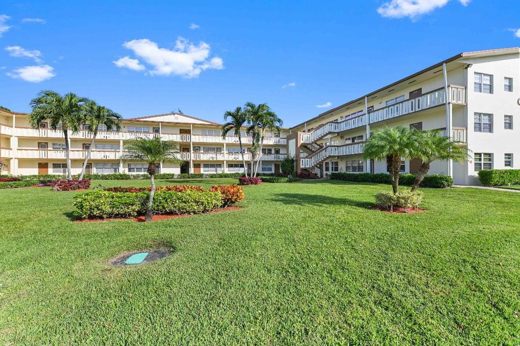 Image 17 of property listing at 279 Mansfield G, Boca Raton, FL 33434