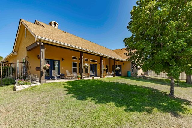 221 Cypress Estates Pkwy W, Ingram, TX 78025