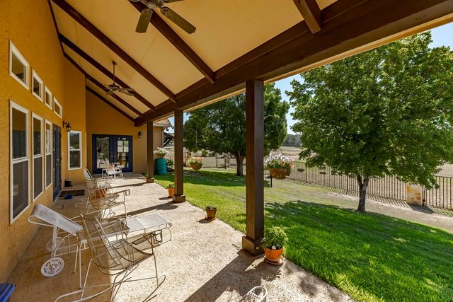 221 Cypress Estates Pkwy W, Ingram, TX 78025