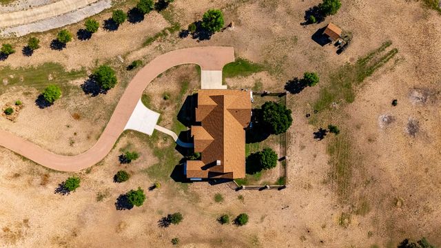 221 Cypress Estates Pkwy W, Ingram, TX 78025