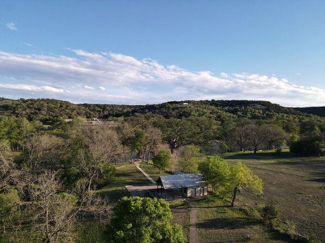 221 Cypress Estates Pkwy W, Ingram, TX 78025