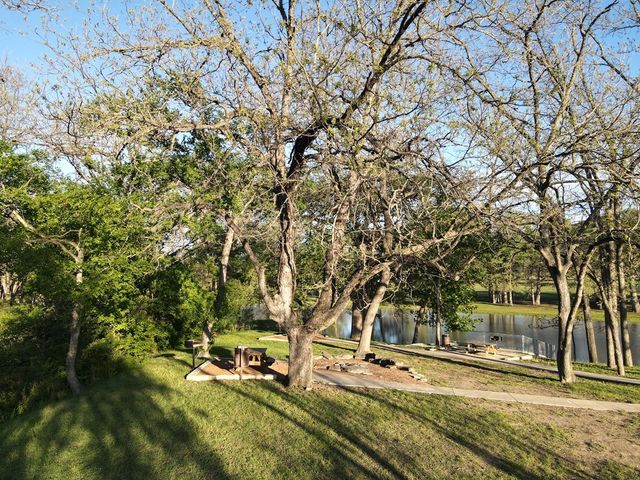 221 Cypress Estates Pkwy W, Ingram, TX 78025