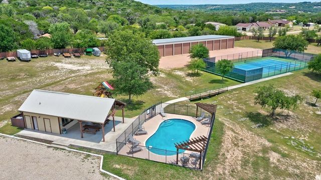 221 Cypress Estates Pkwy W, Ingram, TX 78025