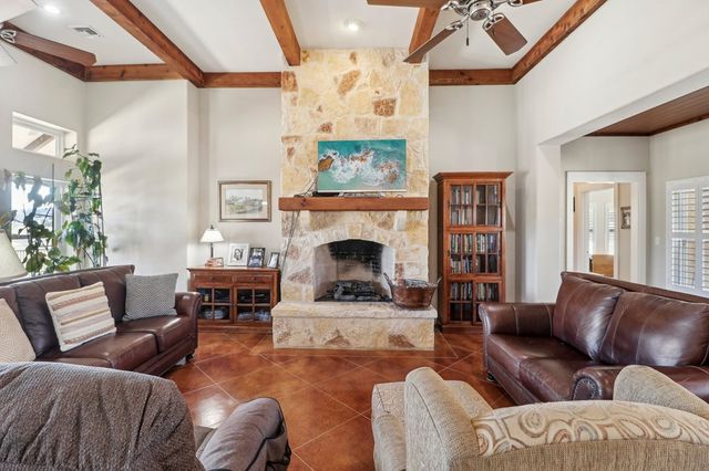 221 Cypress Estates Pkwy W, Ingram, TX 78025