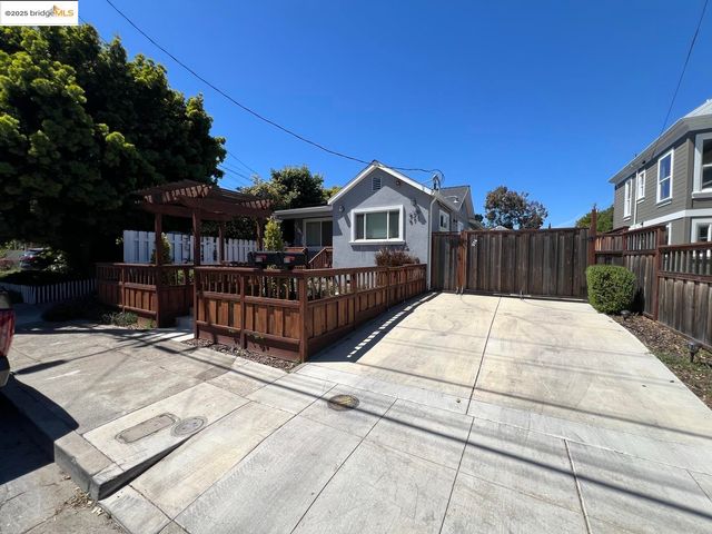 976 53rd ST, Emeryville, CA 94608