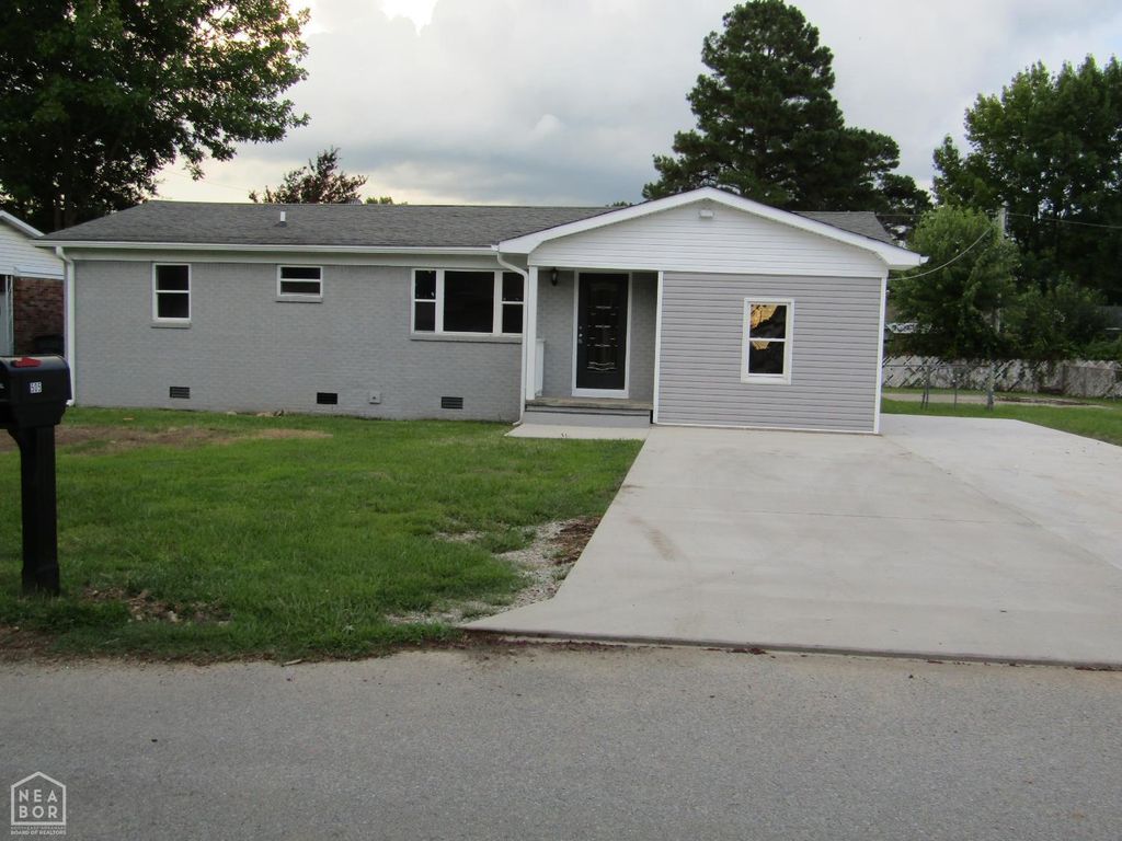 505 N 10th Street N, Paragould, AR 72450