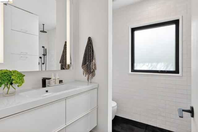 2155 Emerson Street, Berkeley, CA 94705