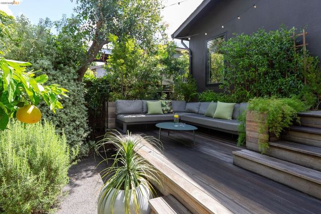 2155 Emerson Street, Berkeley, CA 94705