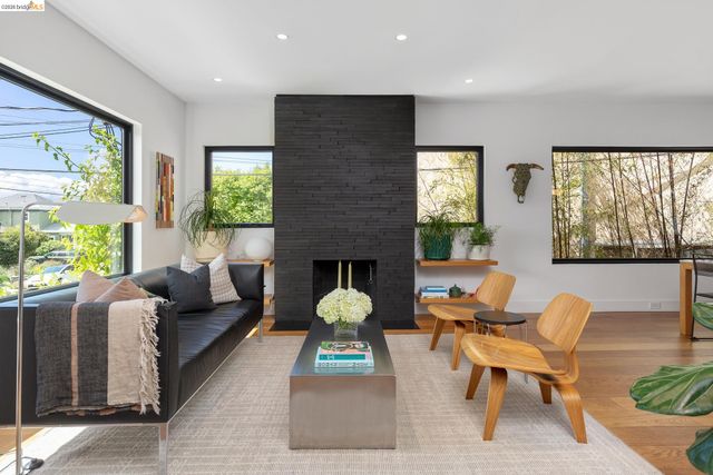 2155 Emerson Street, Berkeley, CA 94705