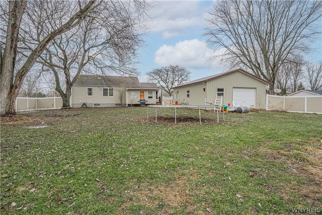 6852 Hatter Road, Newfane, NY 14108