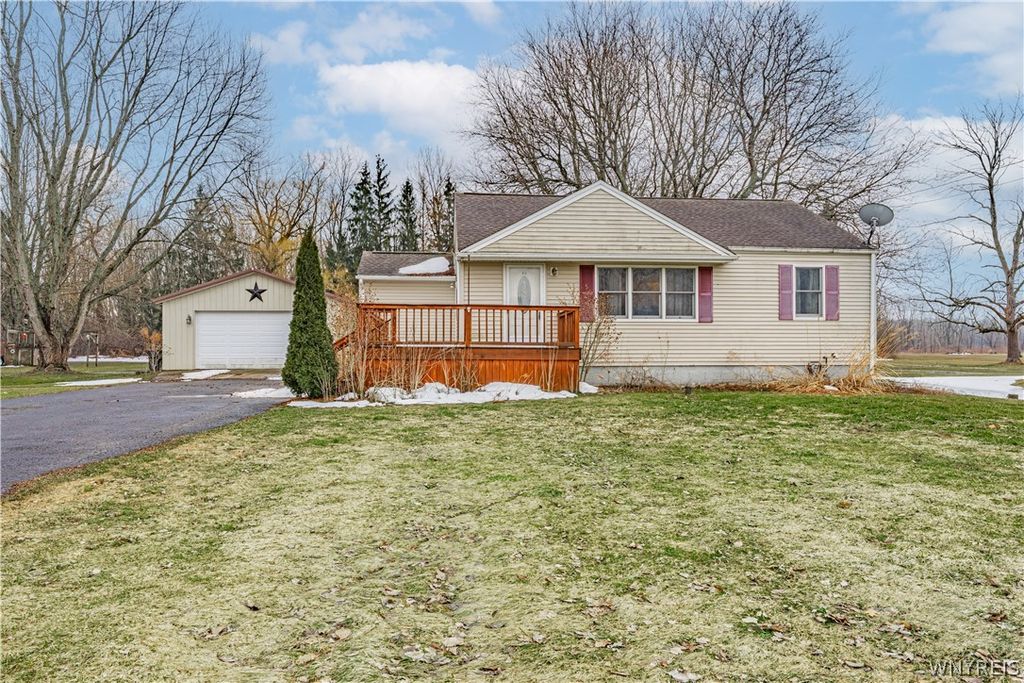 6852 Hatter Road, Newfane, NY 14108