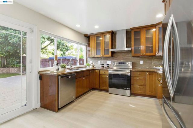 2851 Biddleford Dr, San Ramon, CA 94583