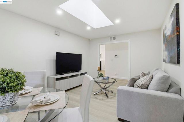 2851 Biddleford Dr, San Ramon, CA 94583