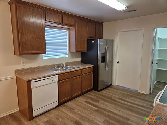 24 Mcfaddan Lane, Temple, TX 76502