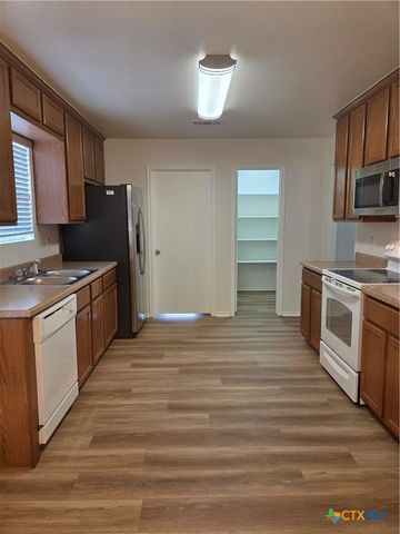 24 Mcfaddan Lane, Temple, TX 76502