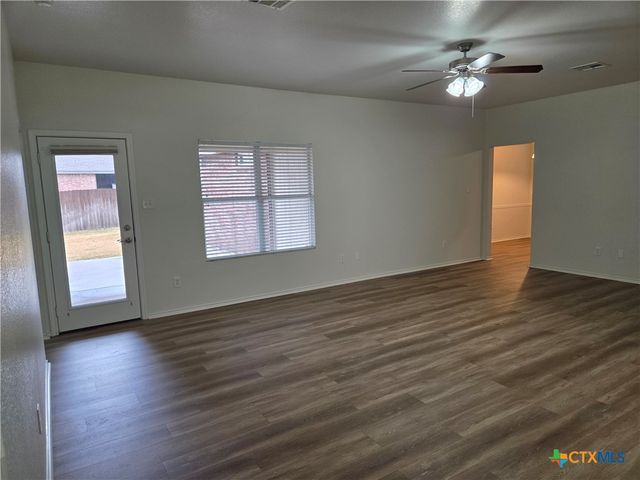 24 Mcfaddan Lane, Temple, TX 76502