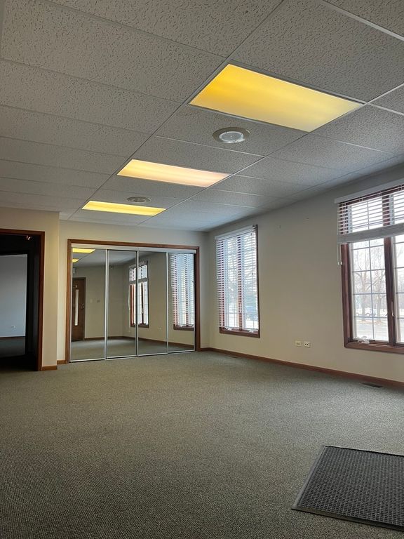 370 Houbolt Road 101, Joliet, IL 60431 — photo 4