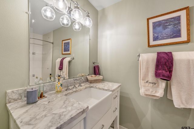 316 Vicksburg Dr, Tyler, TX 75703