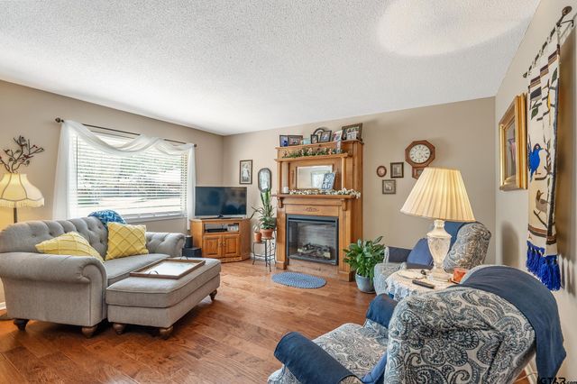 316 Vicksburg Dr, Tyler, TX 75703