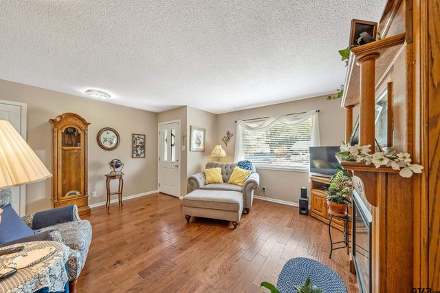 316 Vicksburg Dr, Tyler, TX 75703