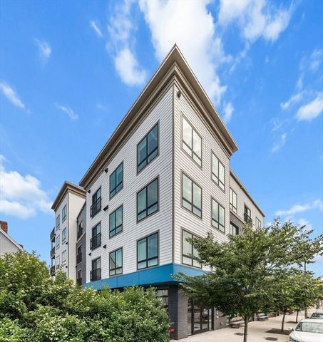 214 Market St 208, Boston, MA 02135