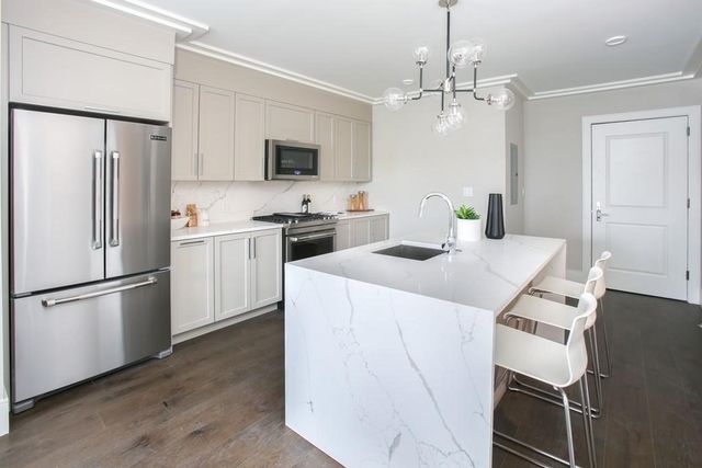 214 Market St 208, Boston, MA 02135