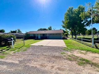 13815 E SHANNON Street, Gilbert, AZ 85295