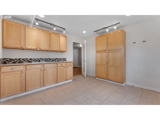 8110 DAPHNE Ct, Corvallis, OR 97330