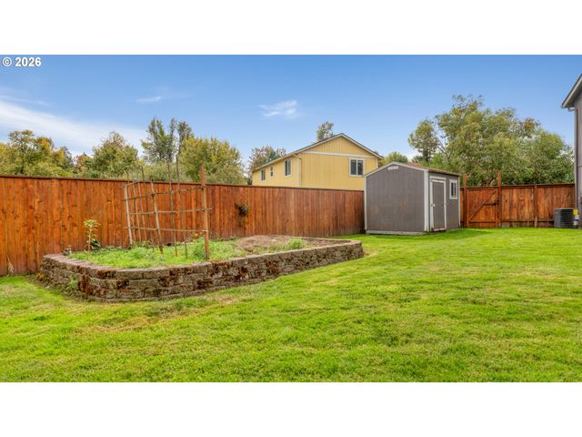 8110 DAPHNE Ct, Corvallis, OR 97330