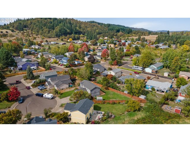 8110 DAPHNE Ct, Corvallis, OR 97330