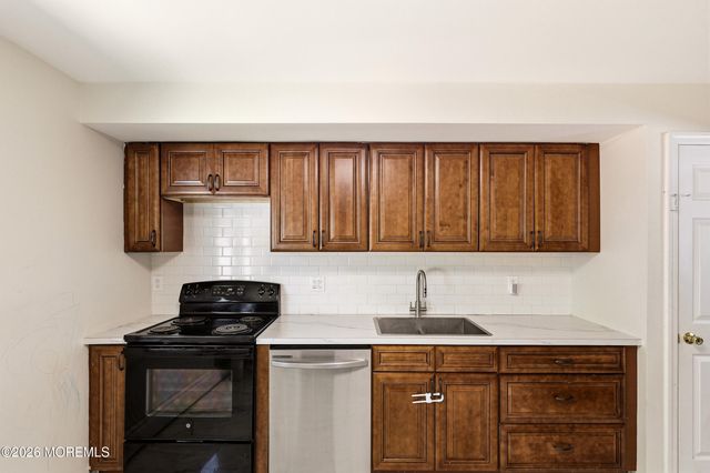 1600 Burrsville Road, Brick, NJ 08724