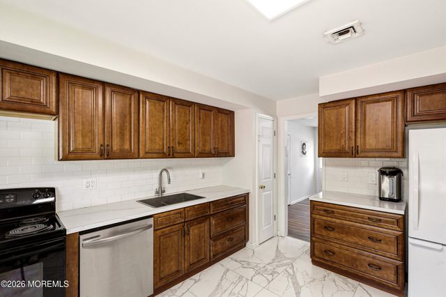 1600 Burrsville Road, Brick, NJ 08724