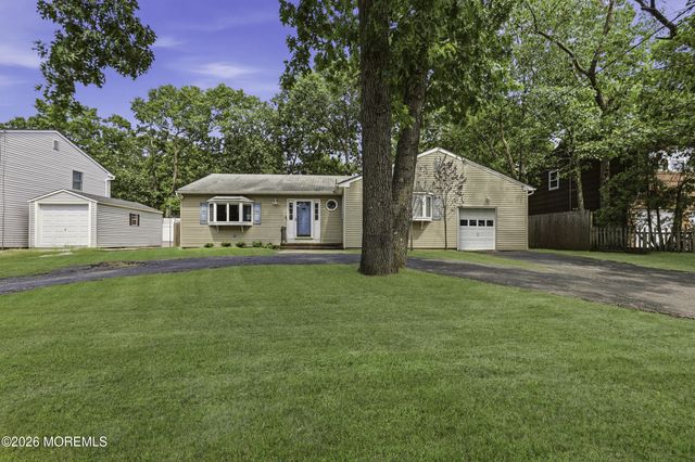 1600 Burrsville Road, Brick, NJ 08724