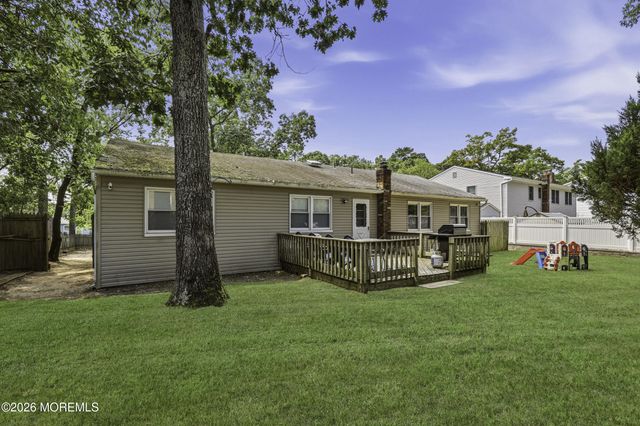 1600 Burrsville Road, Brick, NJ 08724
