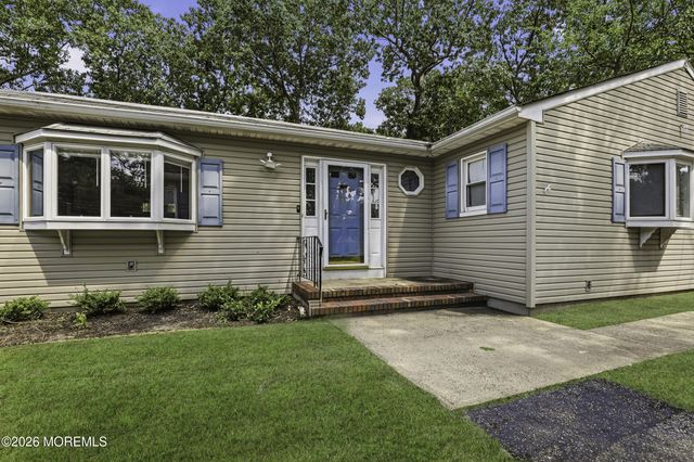 1600 Burrsville Road, Brick, NJ 08724