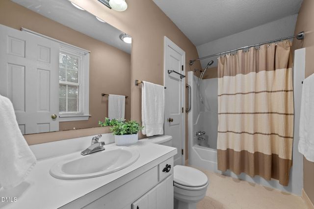 1404 Canterbury Road, Tarboro, NC 27886