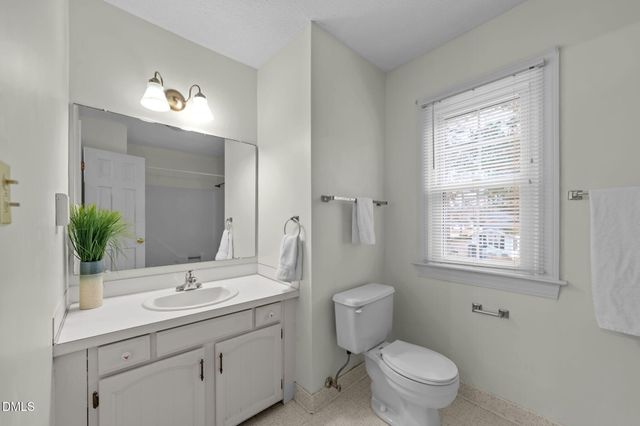 1404 Canterbury Road, Tarboro, NC 27886