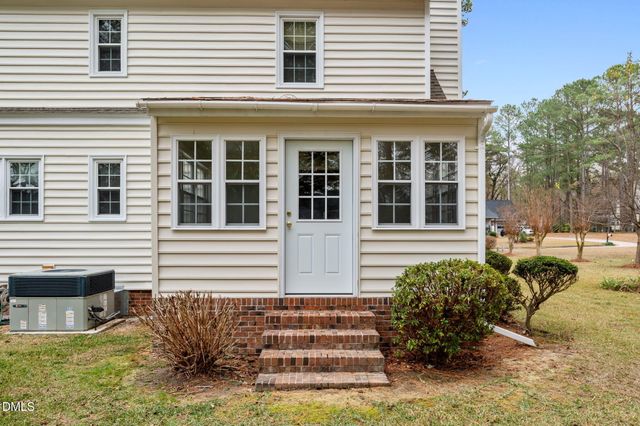 1404 Canterbury Road, Tarboro, NC 27886