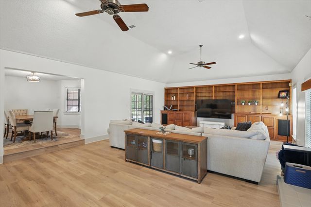 1189 W Jeter Road, Bartonville, TX 76226