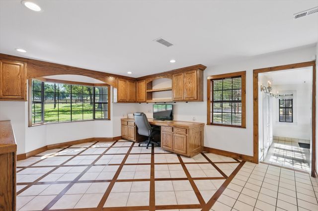 1189 W Jeter Road, Bartonville, TX 76226