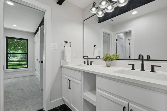 1189 W Jeter Road, Bartonville, TX 76226