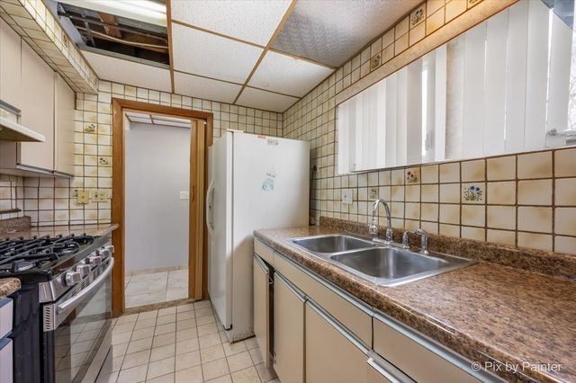 416 S Prospect Avenue, Itasca, IL 60143