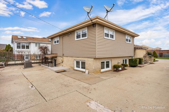 416 S Prospect Avenue, Itasca, IL 60143